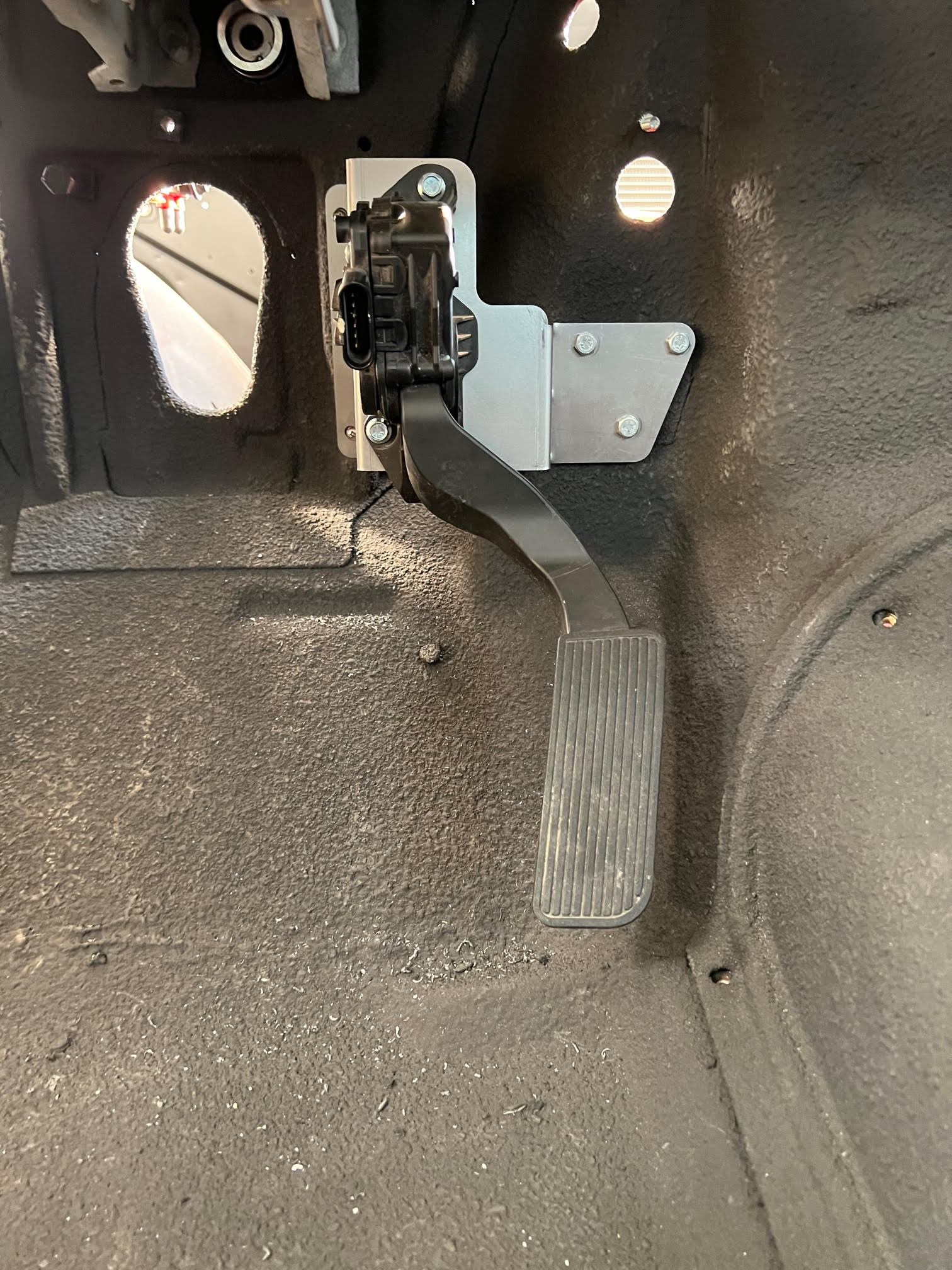 1967-72 Chevrolet C10 LS & LT Swap Throttle Pedal Bracket (06+Truck/SUV DBW)